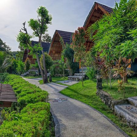 Bagia Bungalows Batumadeg Ngoại thất bức ảnh
