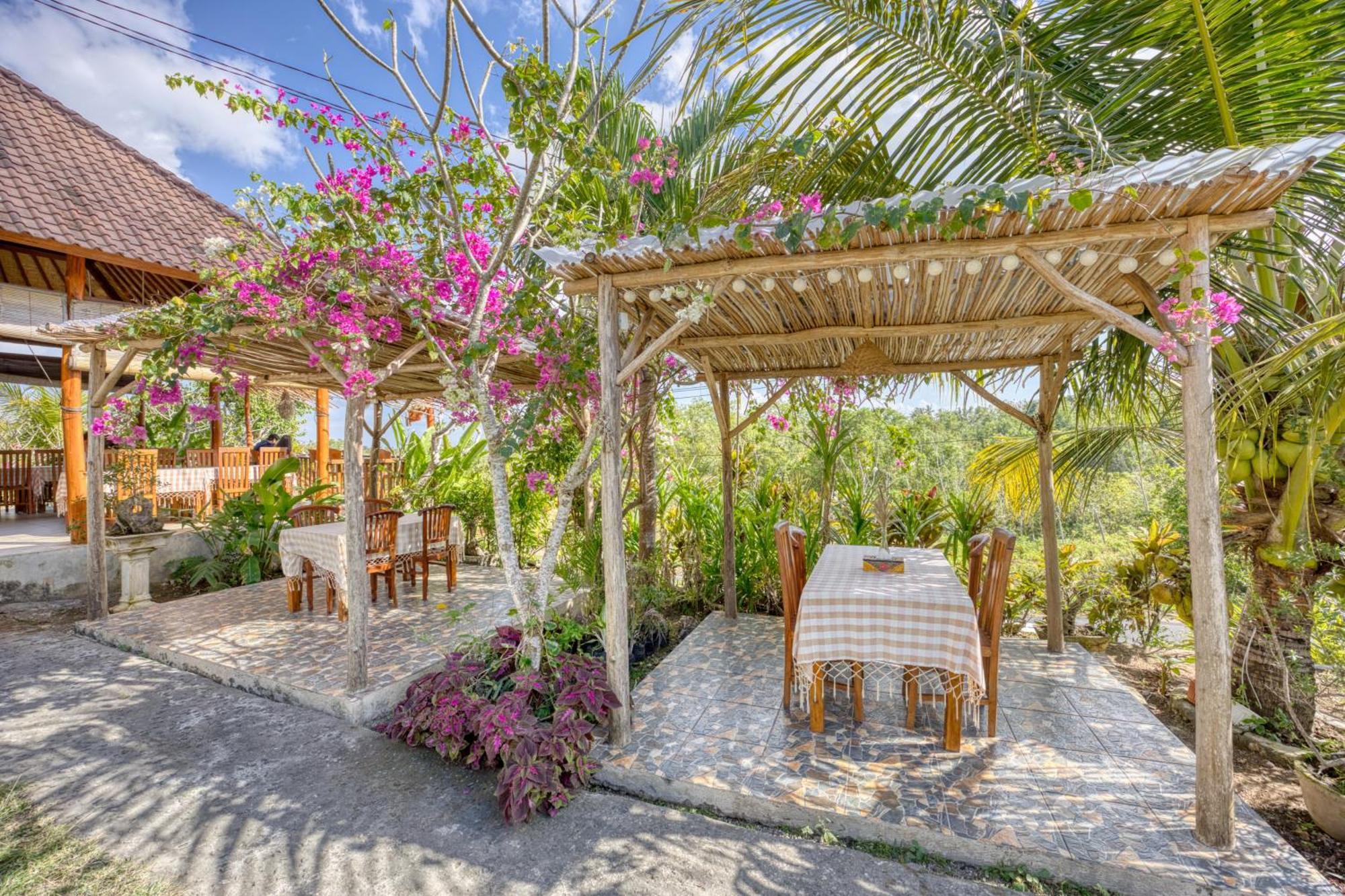 Bagia Bungalows Batumadeg Ngoại thất bức ảnh