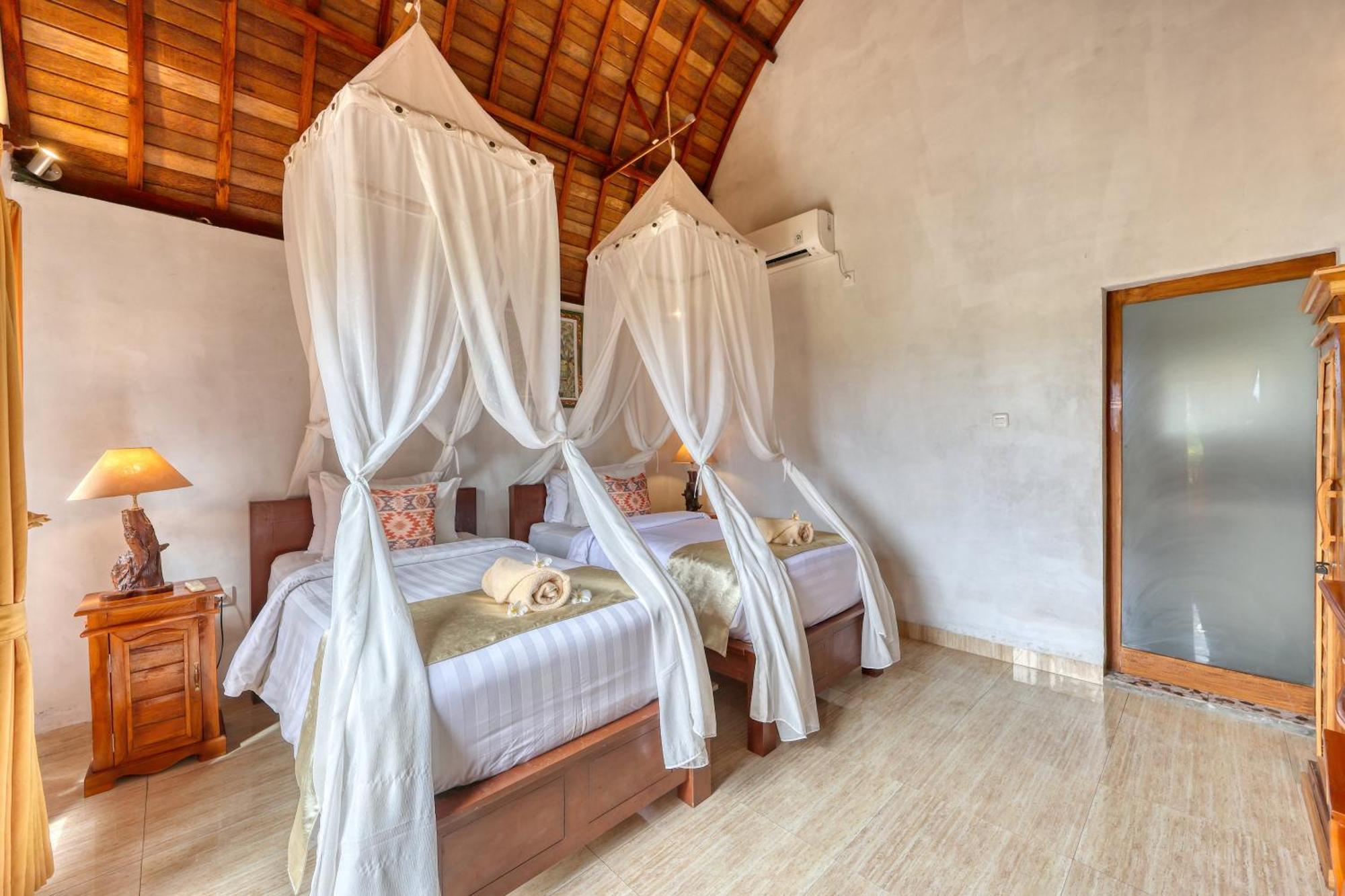 Bagia Bungalows Batumadeg Phòng bức ảnh