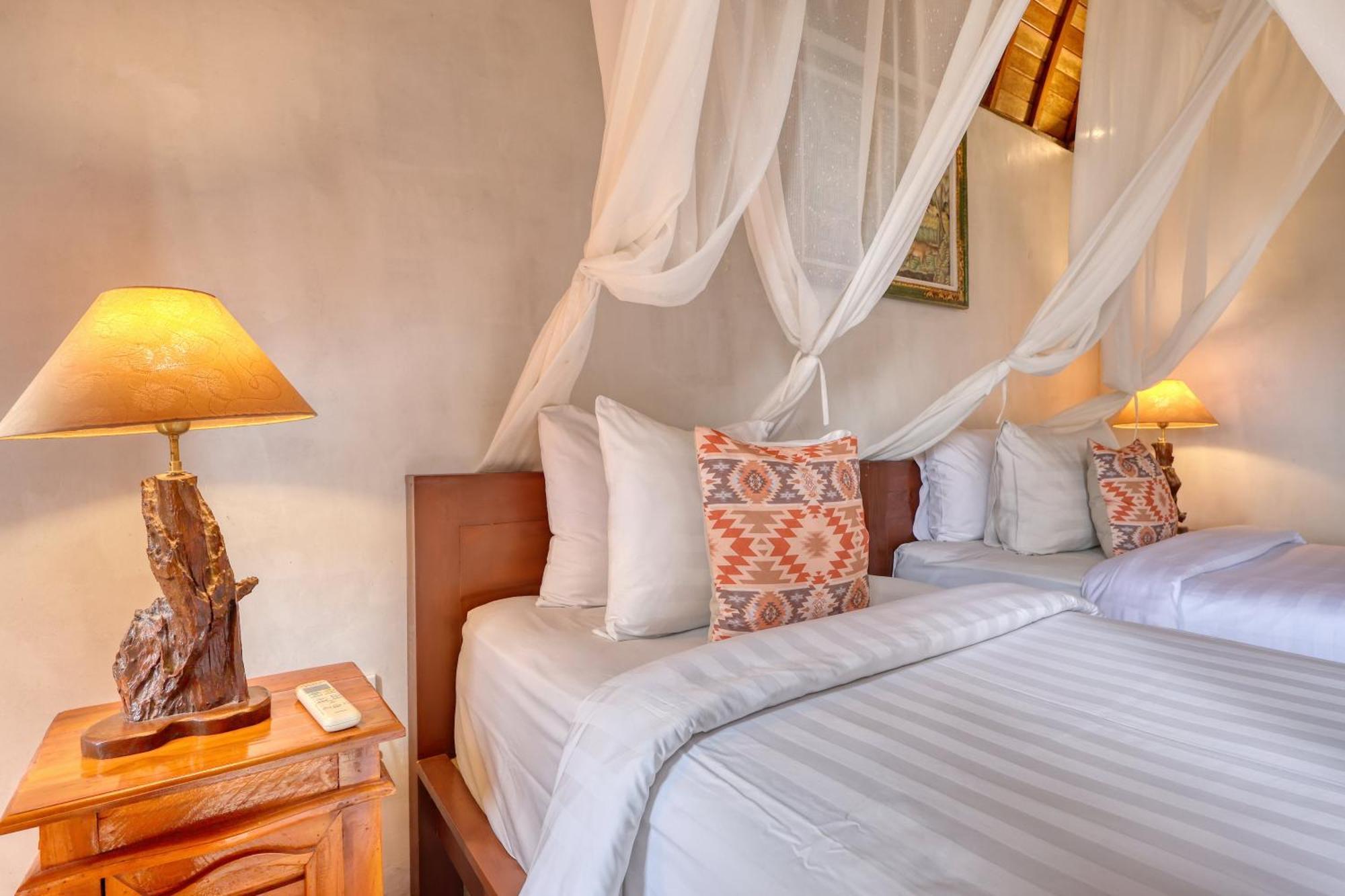 Bagia Bungalows Batumadeg Phòng bức ảnh